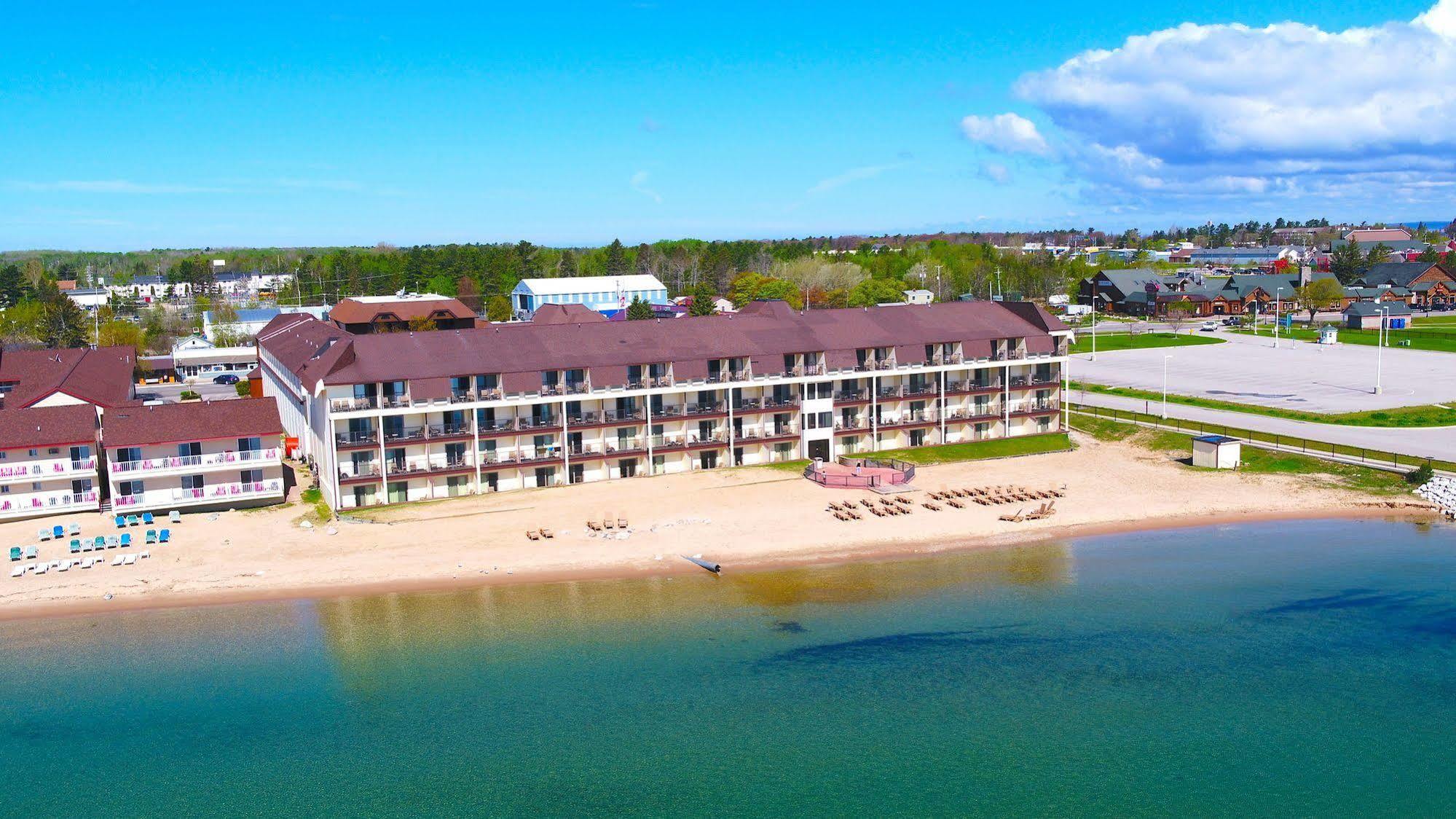 Best Western Plus Dockside Waterfront Inn Mackinaw City Exteriér fotografie