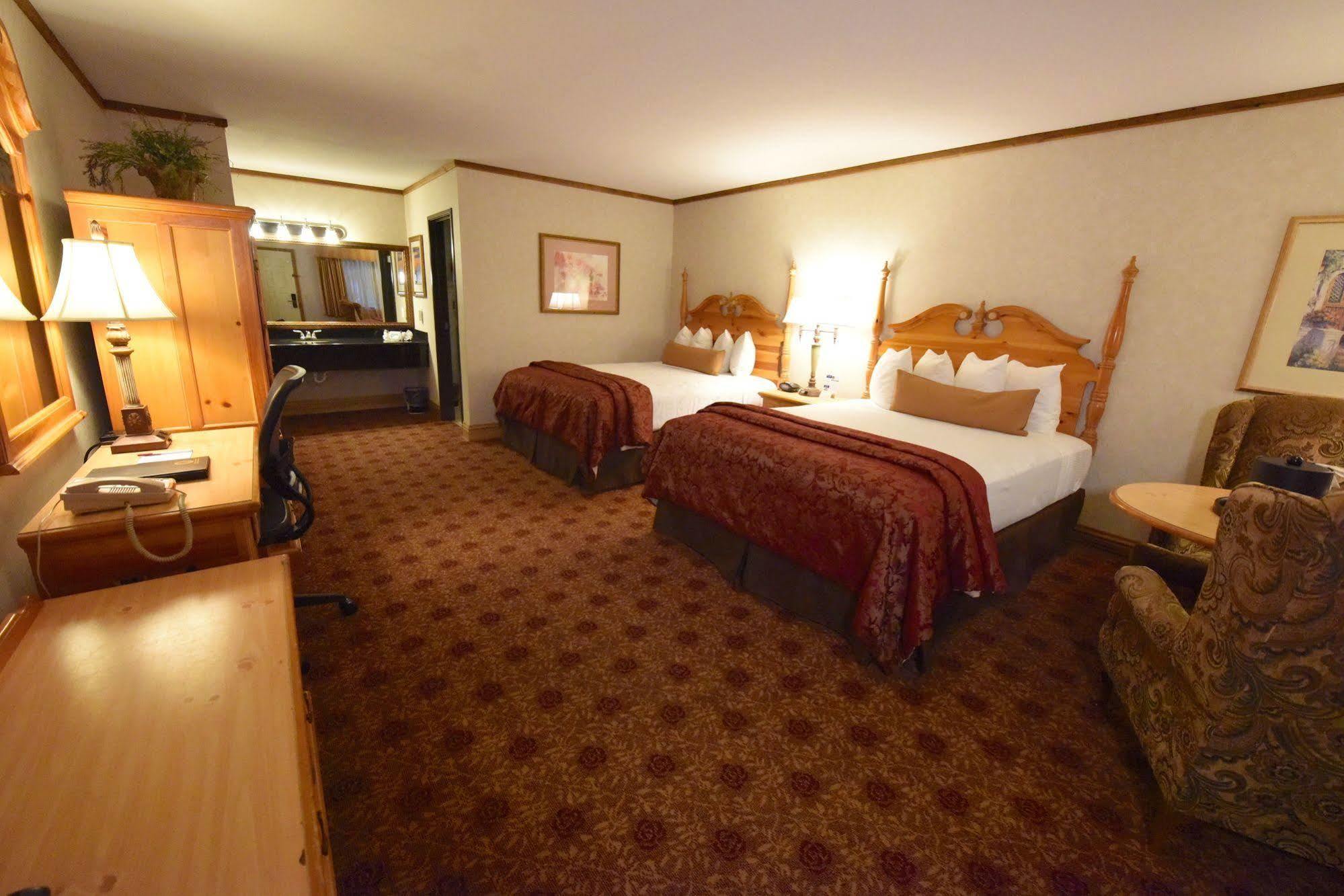 Best Western Plus Dockside Waterfront Inn Mackinaw City Exteriér fotografie