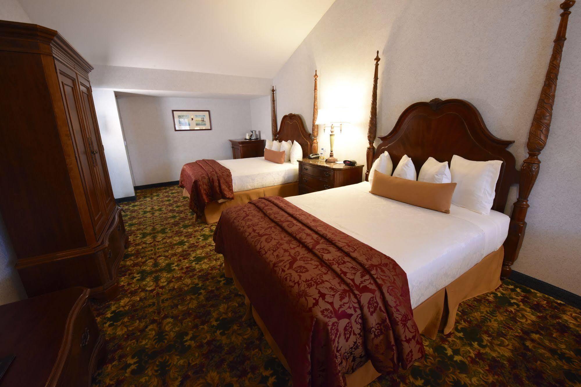 Best Western Plus Dockside Waterfront Inn Mackinaw City Exteriér fotografie